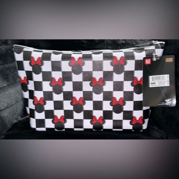 Disney Minnie Mouse Make Up Bag - Picture 4 of 5